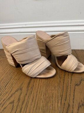 Laurence Dacade Paris nude block heels size 39
